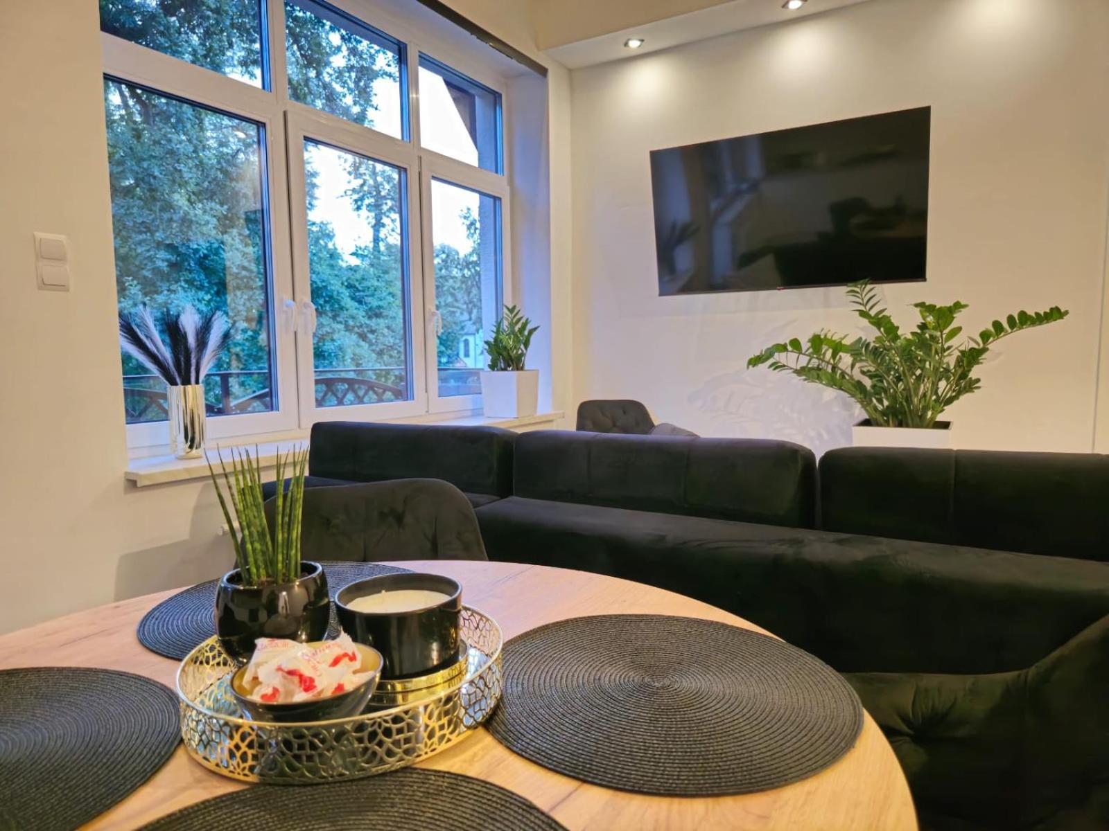 Wyjatkowy Apartament W Miliczu Bagian luar foto